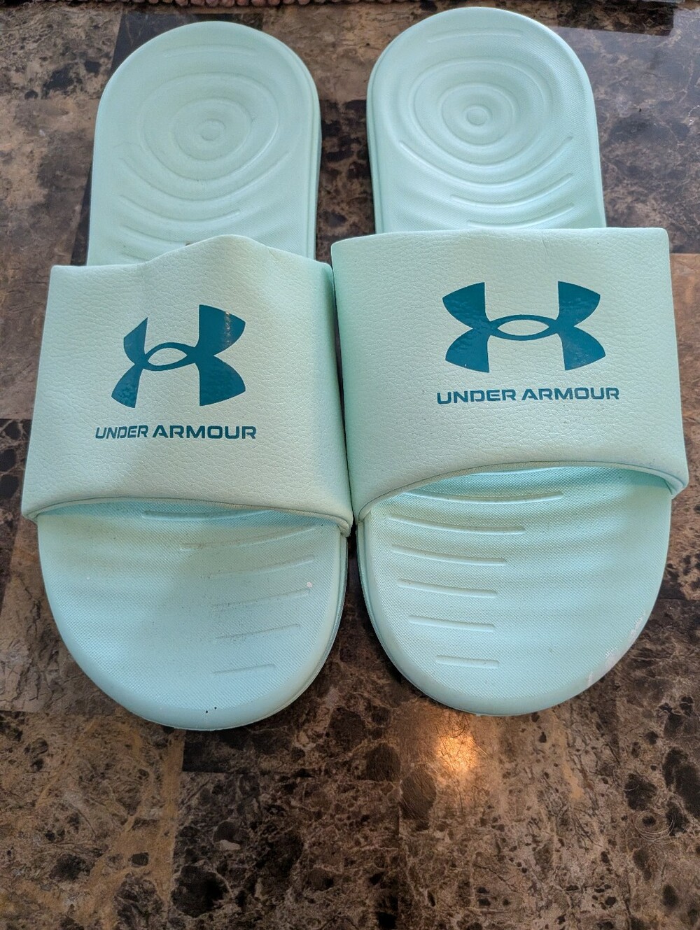 Under Armour Classic Mint Slides Size 12
